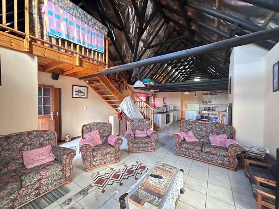 5 Bedroom Property for Sale in Stilbaai Wes Western Cape